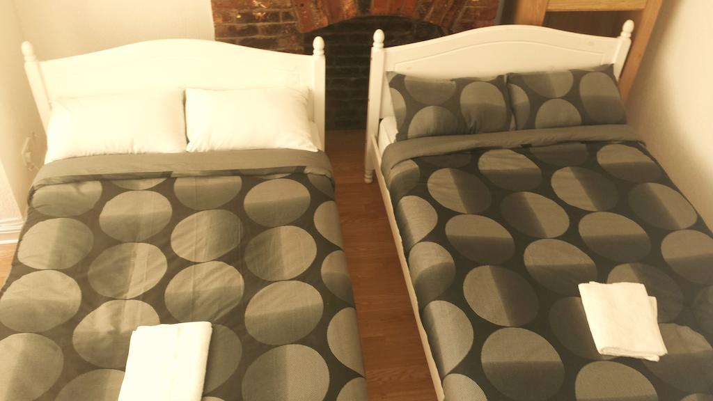 The Kingscliffe Guesthouse Manchester Oda fotoğraf