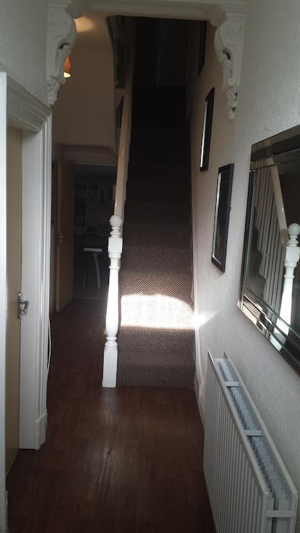 The Kingscliffe Guesthouse Manchester Dış mekan fotoğraf