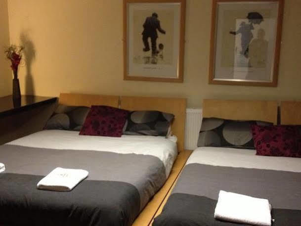 The Kingscliffe Guesthouse Manchester Dış mekan fotoğraf